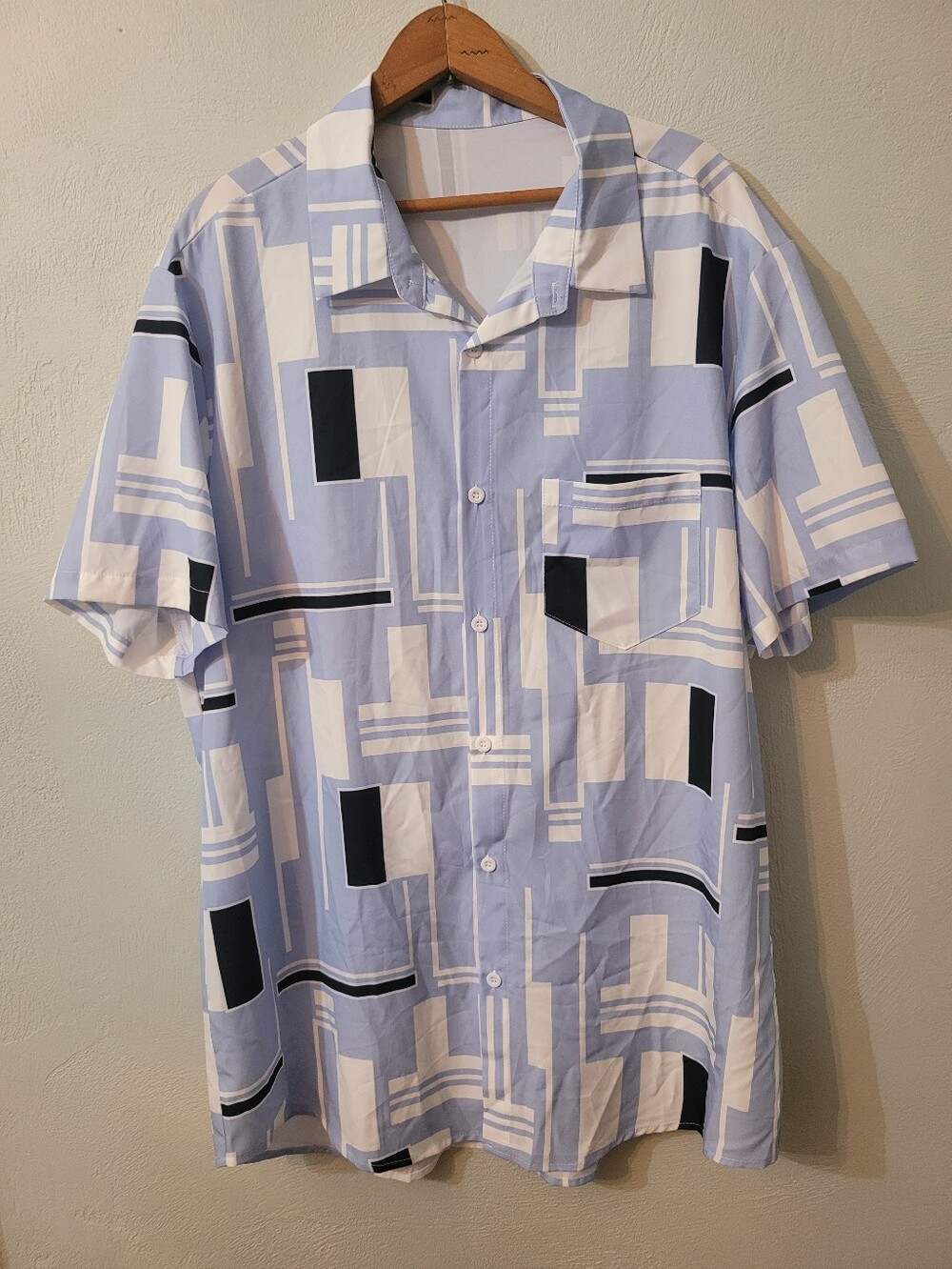 Men Abstract Design Modern Style Shirt Size XL